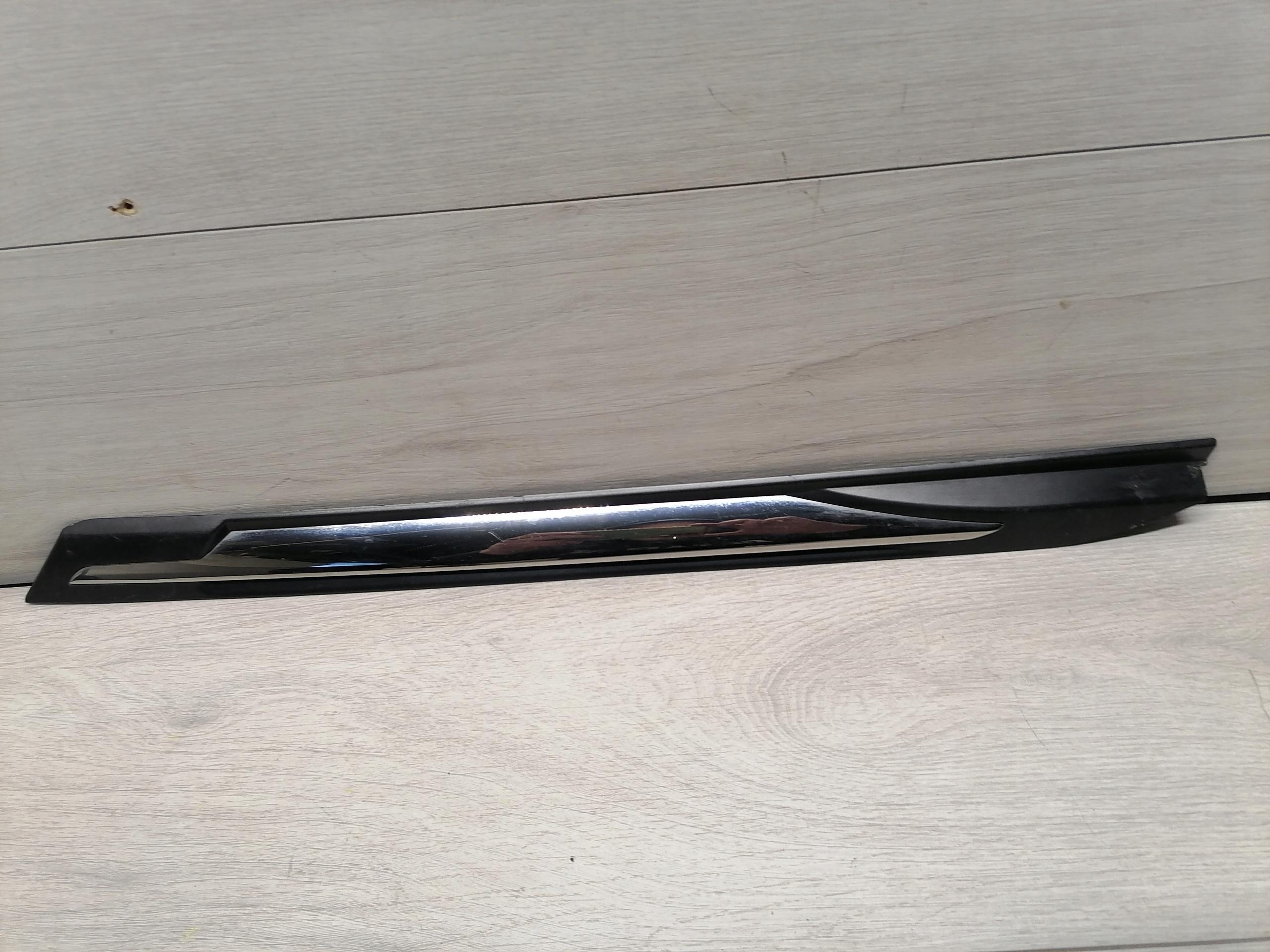 Peugeot 3008 брызговик передний левый 9814228777