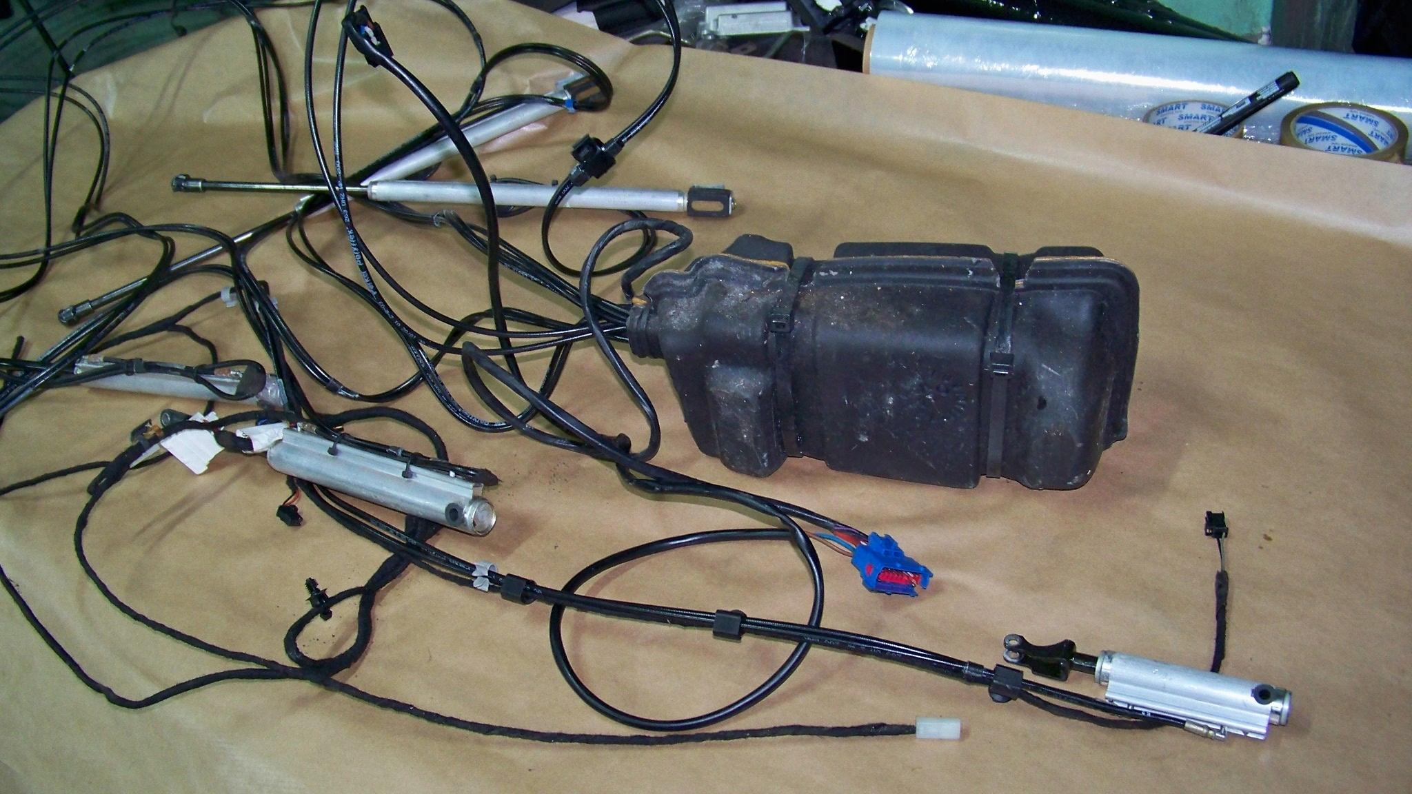 Peugeot 307 CC 04R насос циліндри даху