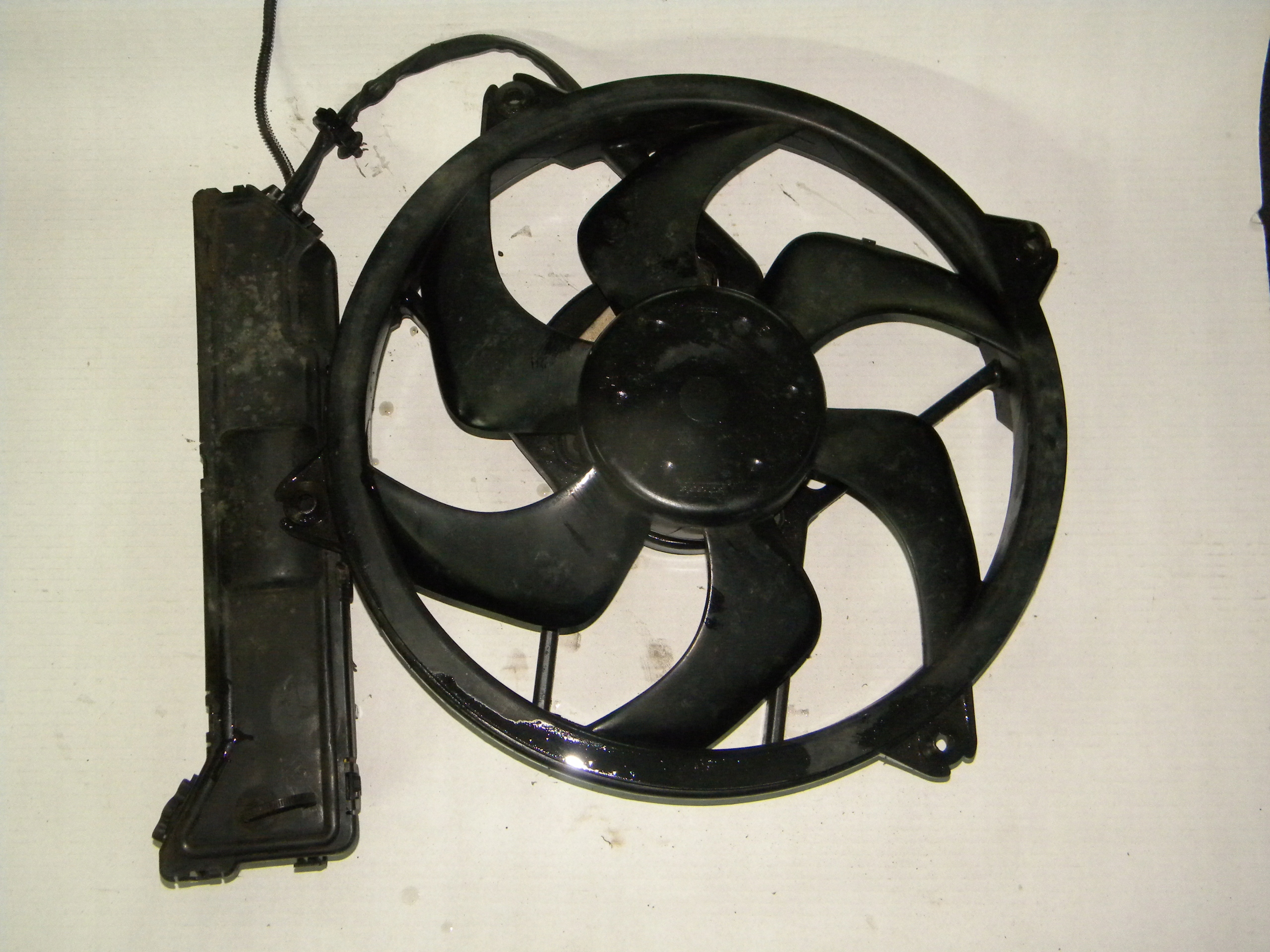 4455667700 - Peugeot 407, C5 вентилятор радиатора с модулем