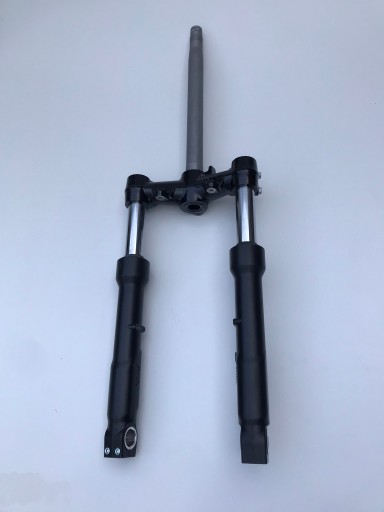 1C004872 - Piaggio Beverly 300 400 HPE 2021 + подседельный штырь lagi новый