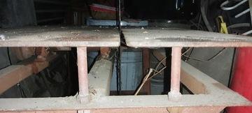 Настільна пилка ріже