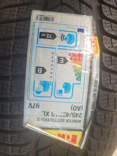 Pirelli Winter SottoZero 3 245/40R18 97 В