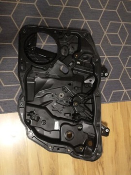 Усилительная пластина подъемника двери Porsche Cayenne