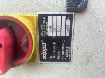 Автопідйомник 2,5т