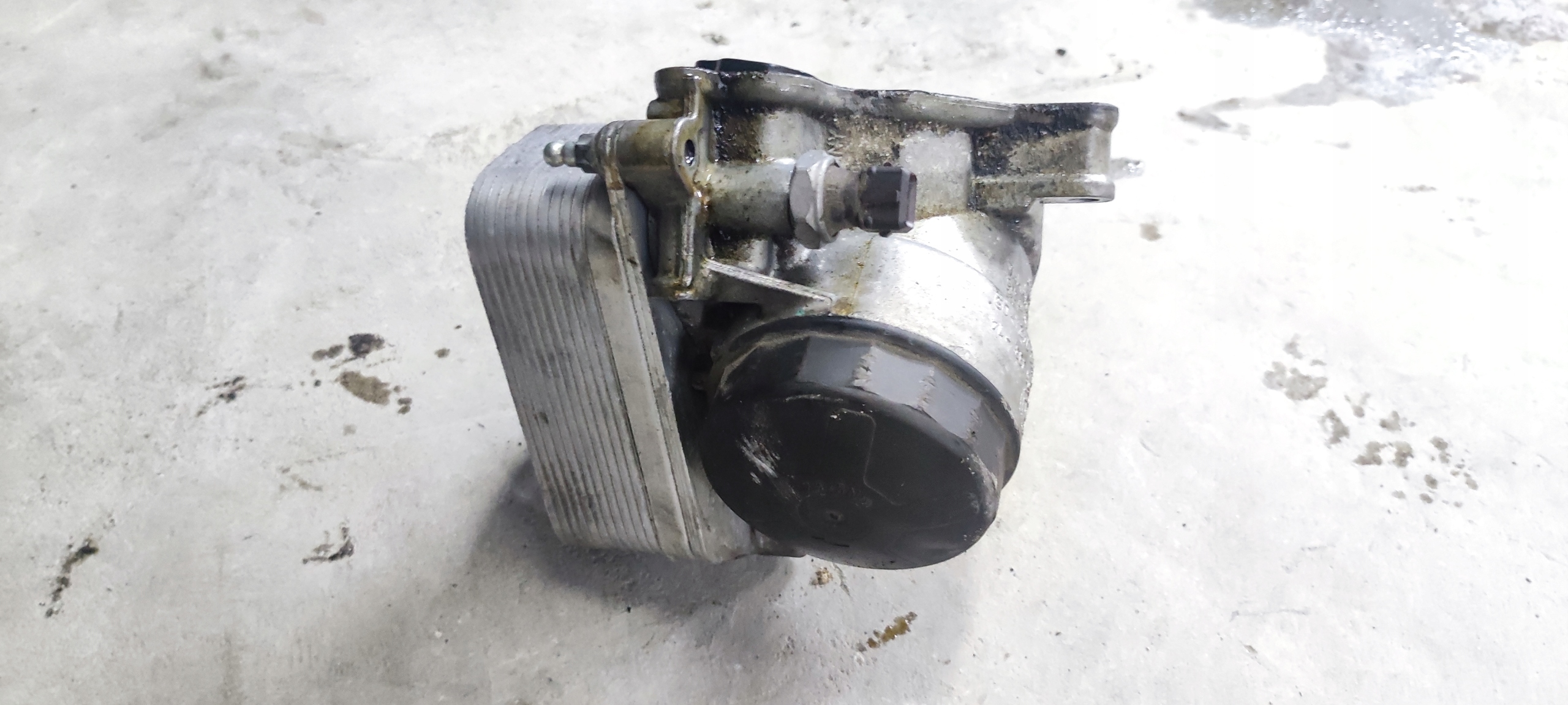 7516383 7562942 - Основание масляного фильтра BMW E60 E90 E87 N52 N54 OEM