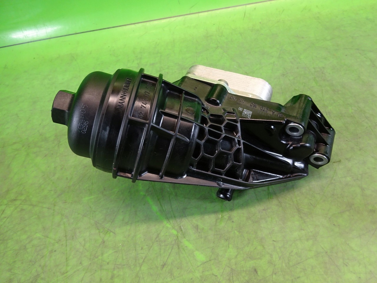 A2701800500 6740230236 - Корпус масляного фильтра INFINITI QX30 Q30