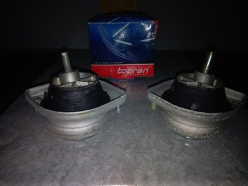 Опори двигуна ліва права BMW E38 E39.