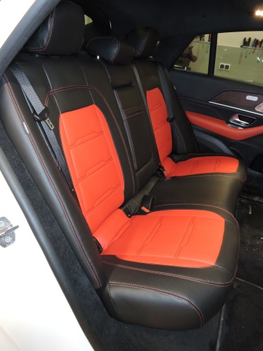 Чохли зі шкіри та алькантари на Mercedes GLE C167