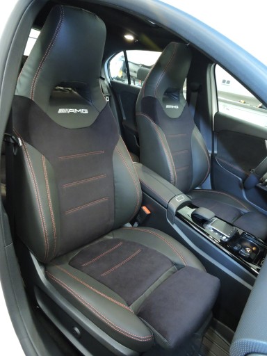 Чохли зі шкіри та алькантари на Mercedes A-Class W177 AMG