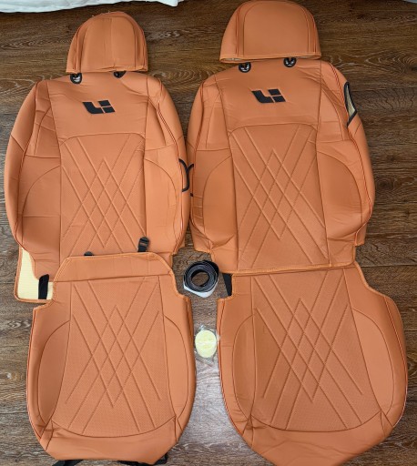 Универсальный чехол на комплект сидений Skoda/BMW/Audi/Mercedes/других сидений...