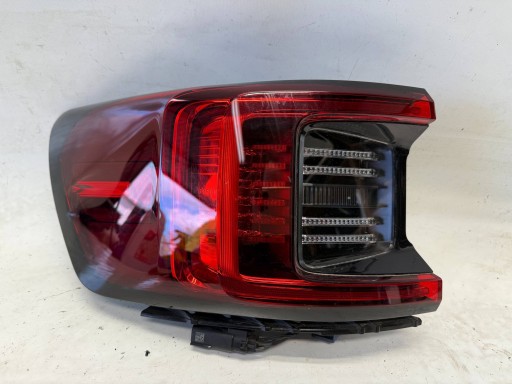 Полестар 2 II 2022 Задня лампа зліва зліва 31108940