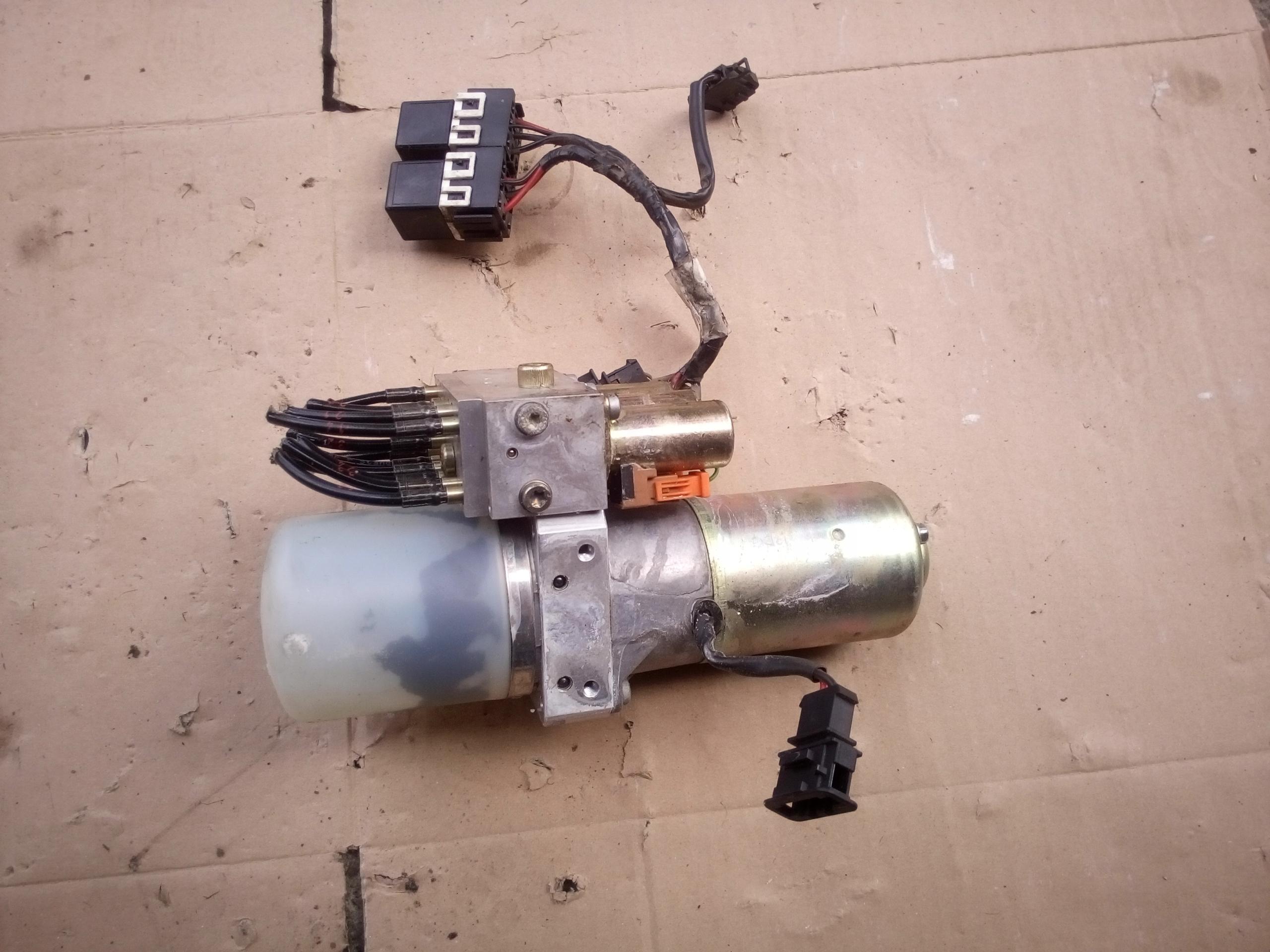 Насос крыши Audi A4 B6 B7 привод 8h0871611