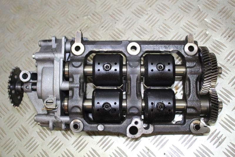 Масляний насос Renault Espace IV 2.2 DCI 8200121093