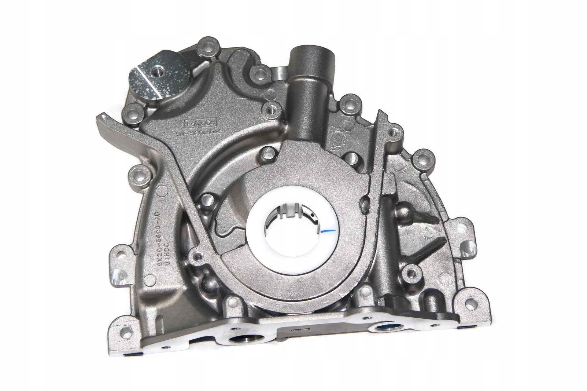 LR076782 - Масляный насос 2,7/3,0 V6 Discovery 3, 4, FoMoCo OEM