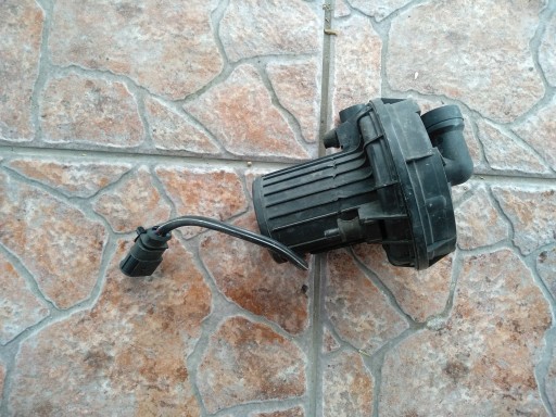079906581E - Вторинний повітряний насос Audi Skoda VW 079906601E