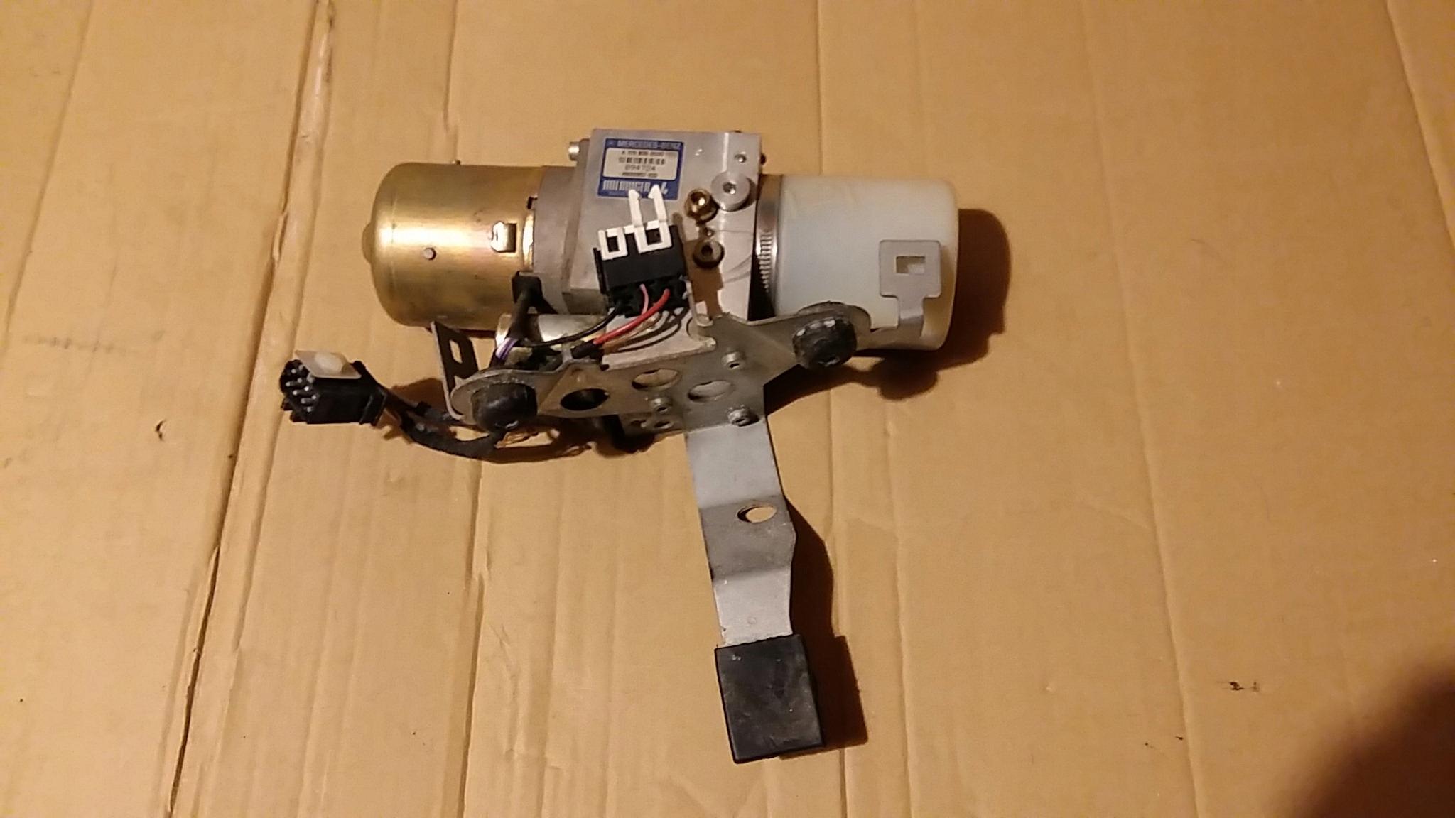 Насос двигателя крыши Mercedes SLK R170 ,96-99r