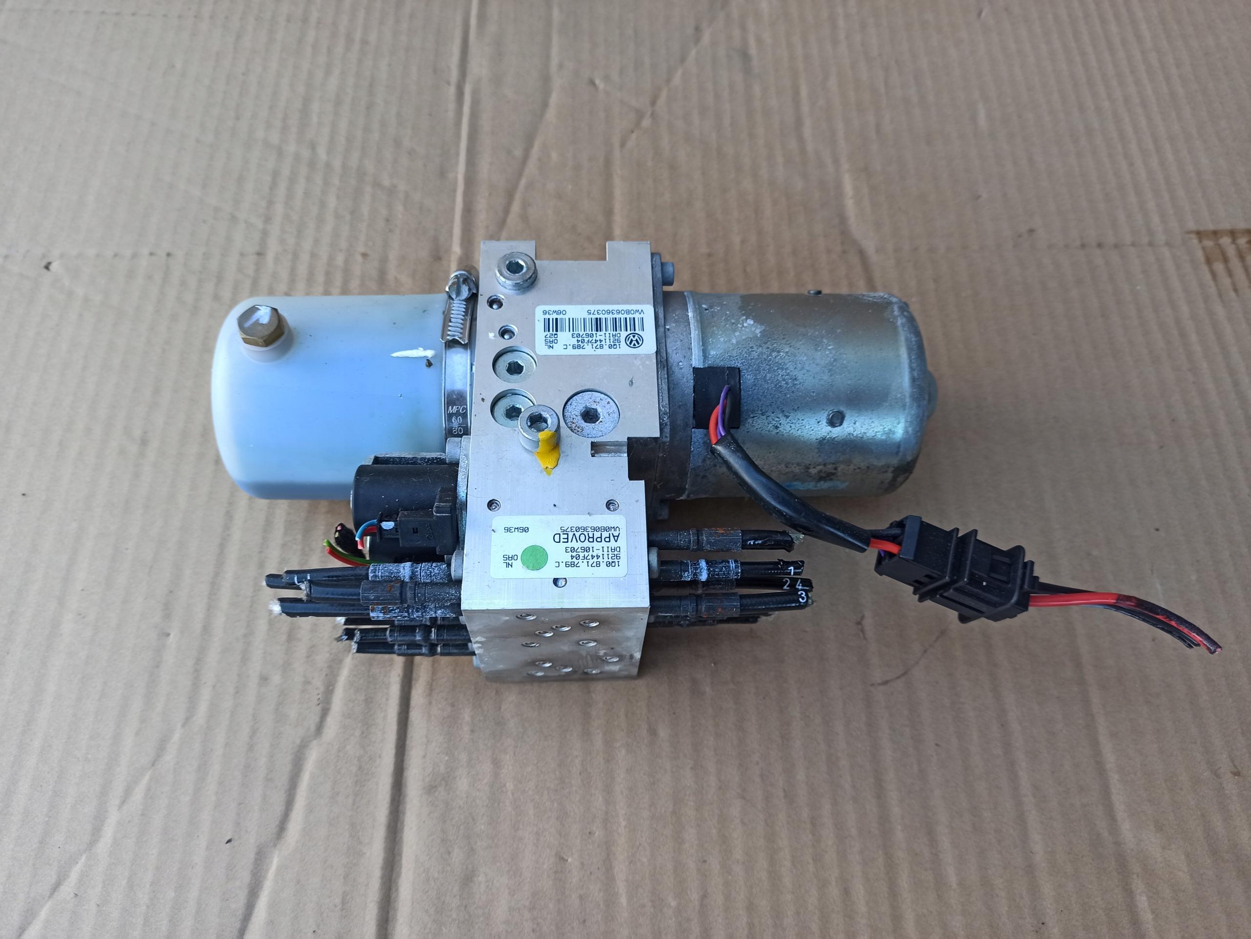 Насос двигуна даху VW EOS 1Q0871789C