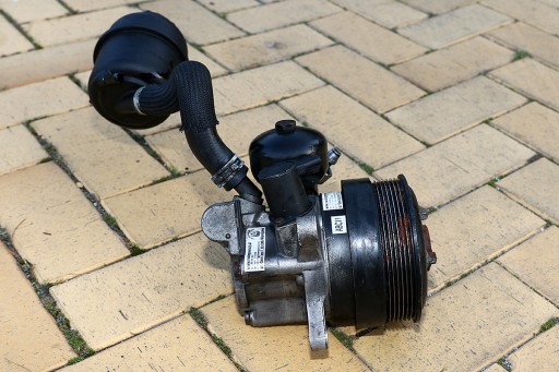 ABC подвеска насос бачок A2214660102 Mercedes W221