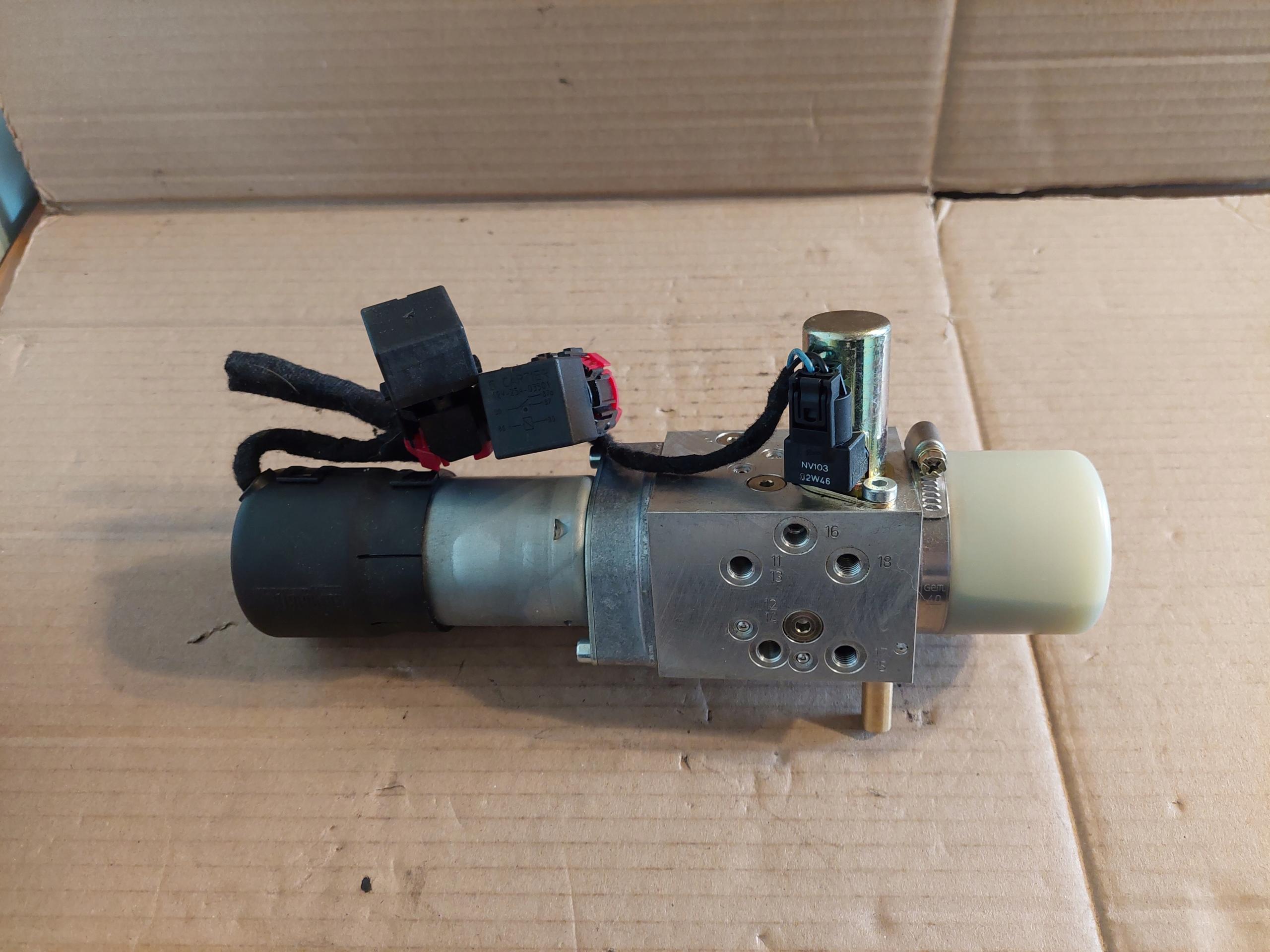 Насос даху Пежо 206кк 9639025080