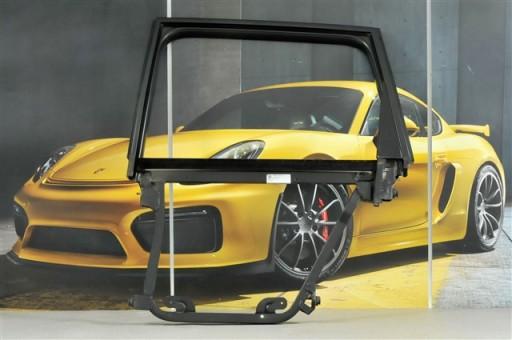 Porsche 955/957 Cayenne рама дверей, задня, ліва