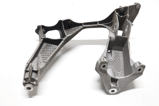 98133115105 - Porsche 981 cayman boxster закрепление задней части троллейбуса