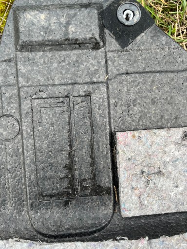 261303 - Вставка багажника Prius IV 64995-47030