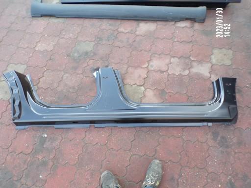 Поріг Peugeot 3008 5008 II 2016-правий