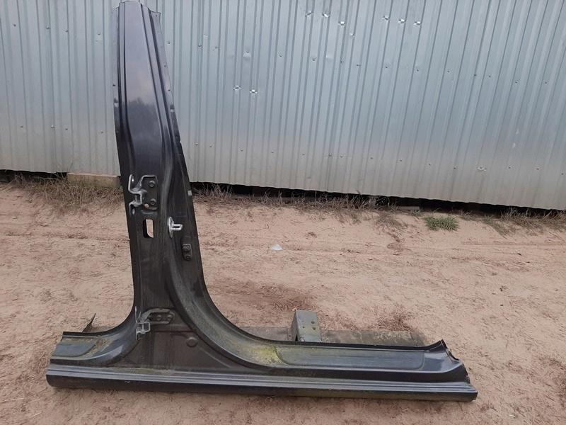 Порог правая стойка Kia Ceed II универсал SW 2012-18