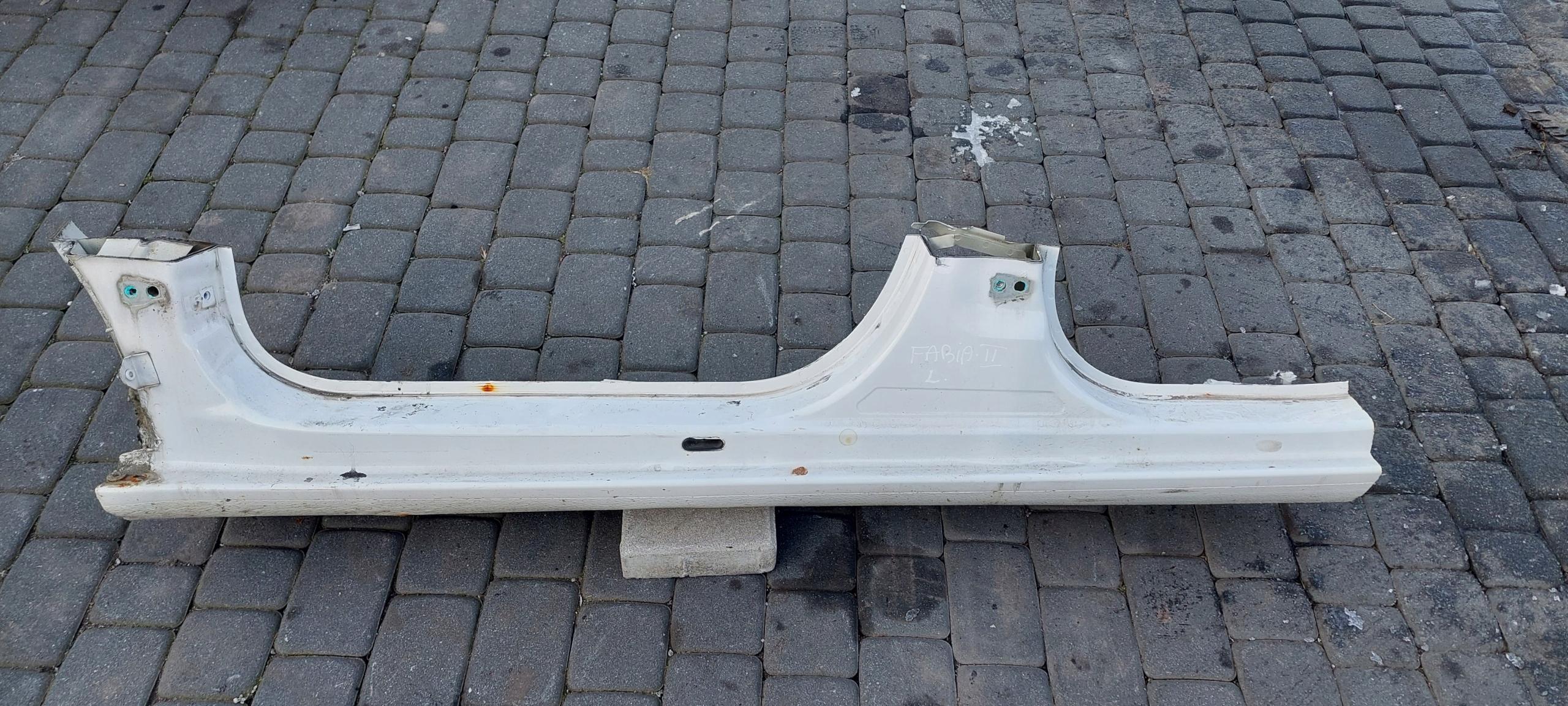 Левый порог Skoda Fabia II