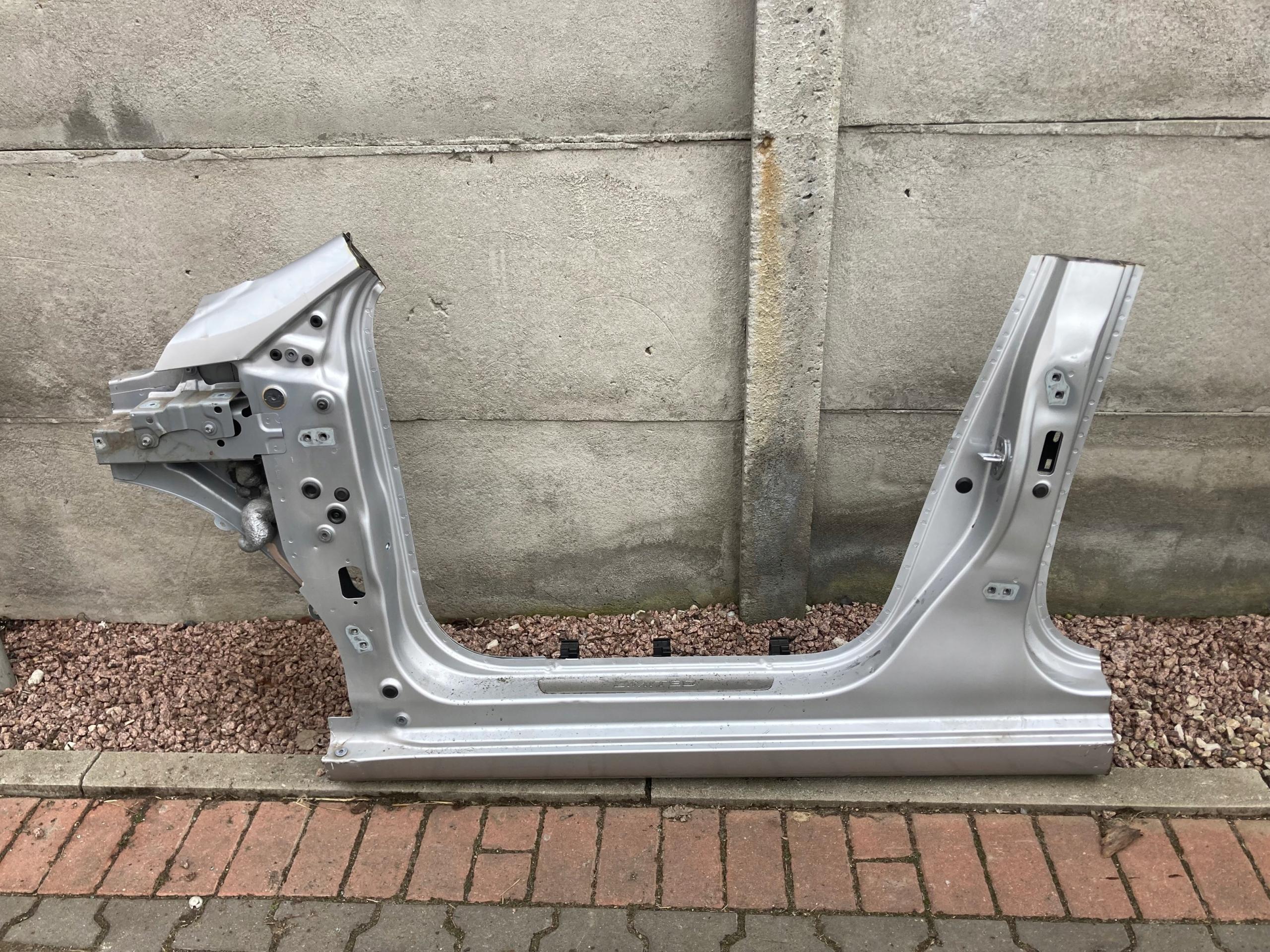 68010r21-3 - Порог левая стойка Renault Clio V 21r