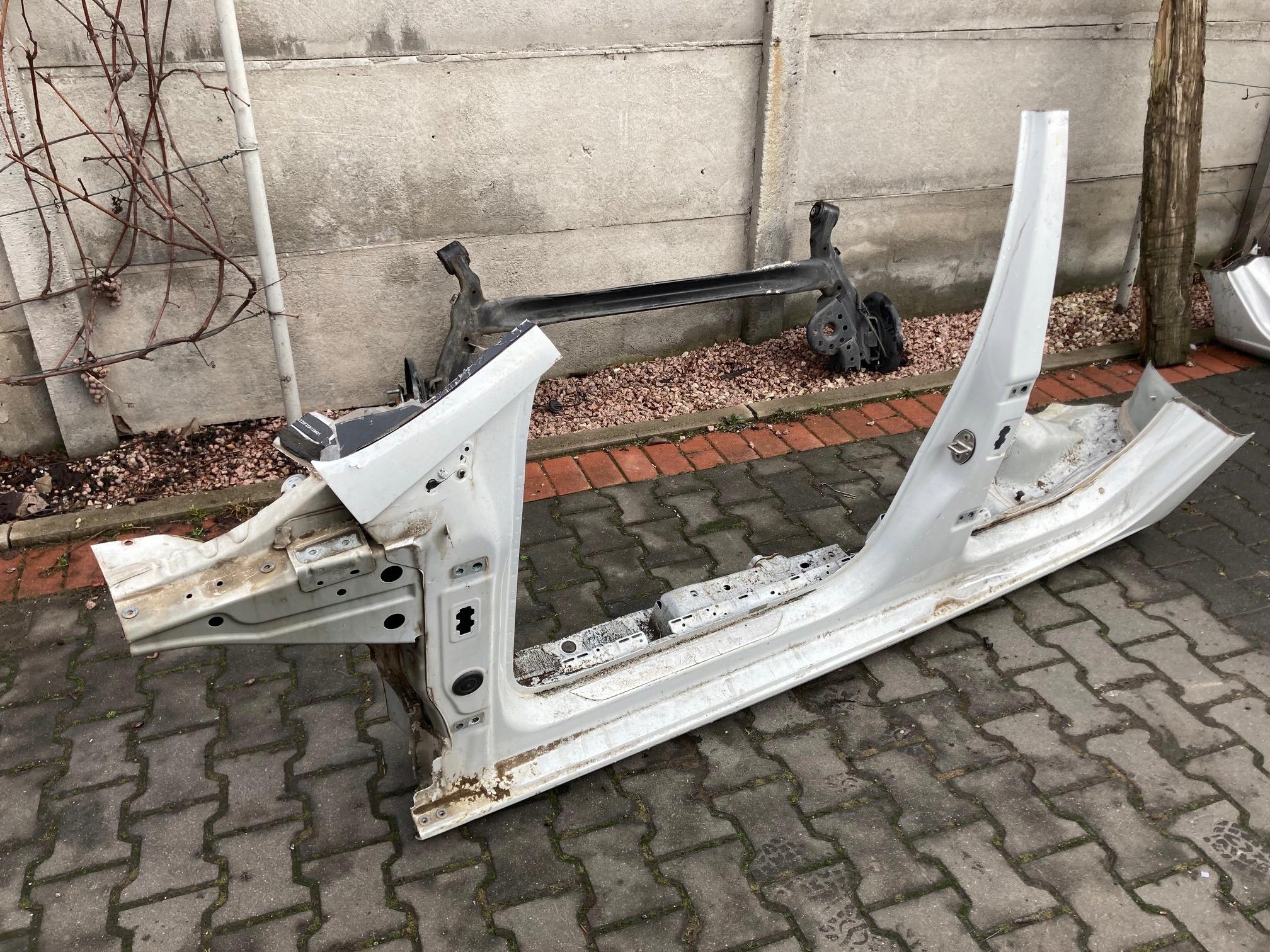 5f08825 - Порог стойки левая четверть hb Seat Leon III 5F