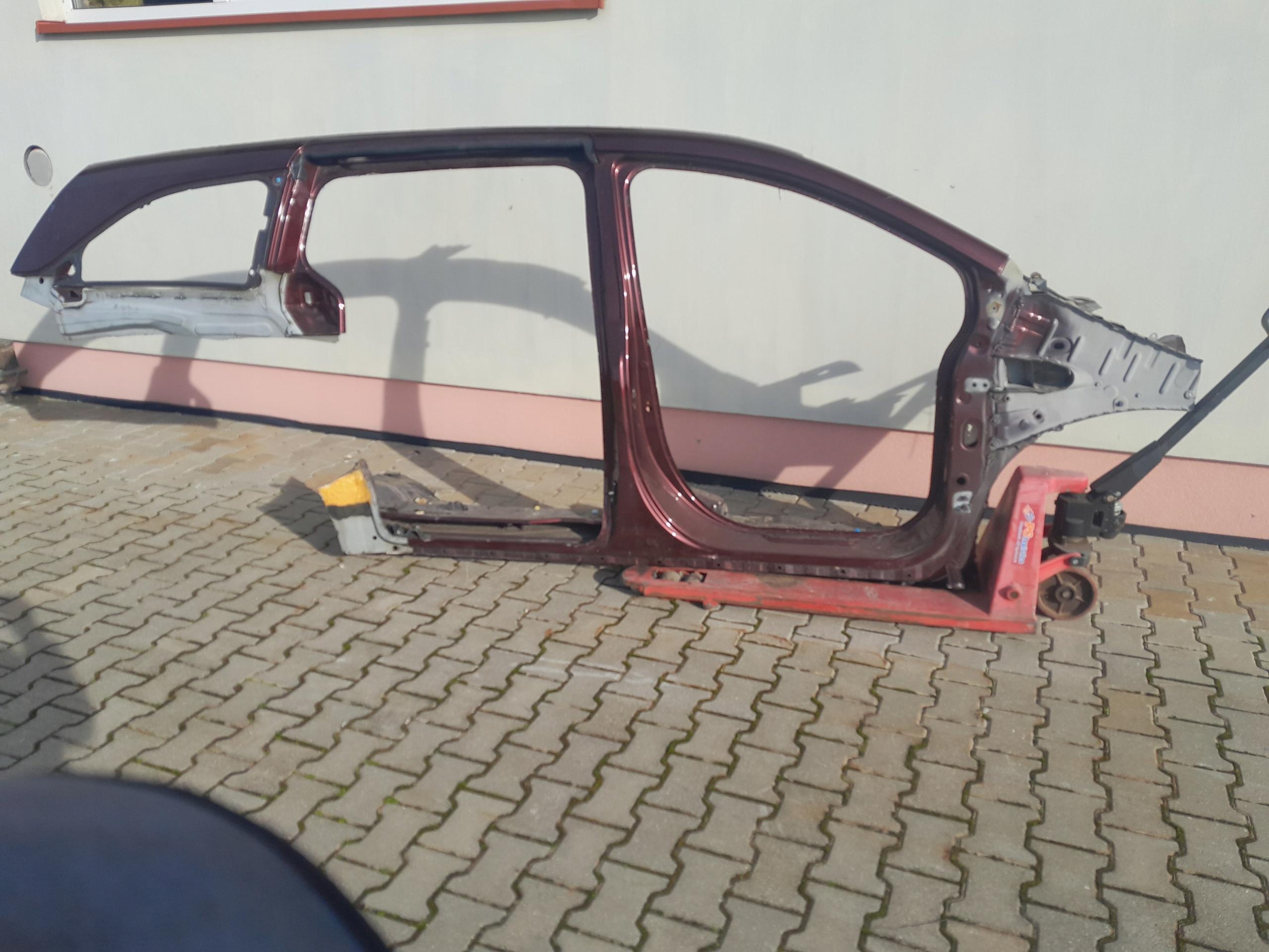 69666 - Поріг пост ванна вправа Odyssey 2017+ - >