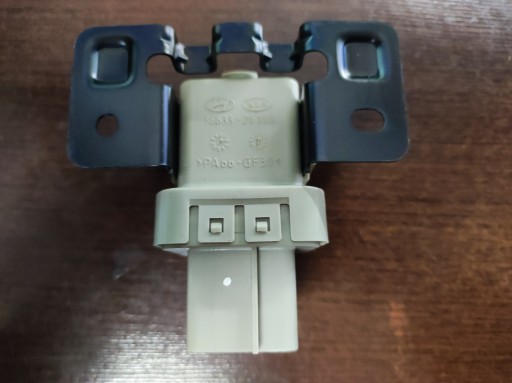 368302f050 - Реле свічки розжарювання kia sorento 09-