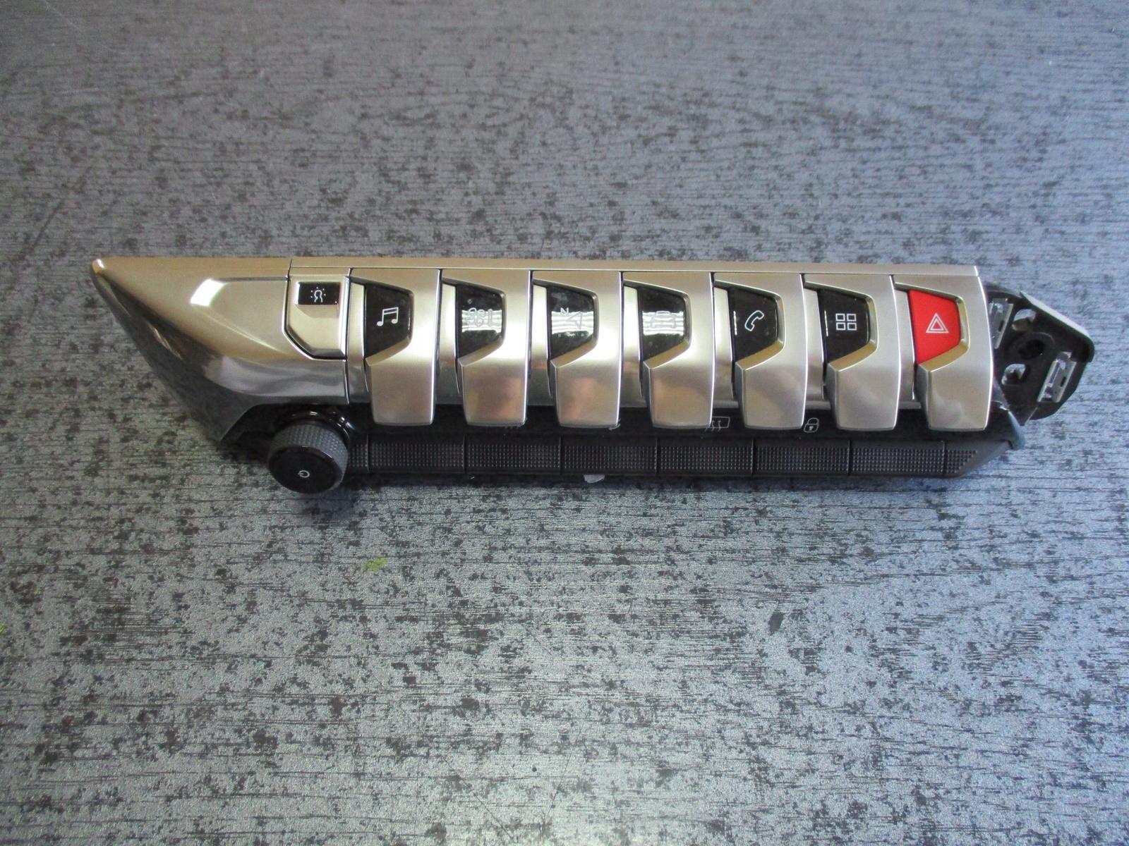 Переключатель панели Peugeot P5008 98106120dx