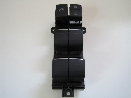 Перемикач вікон Toyota Corolla E21 84040-02160