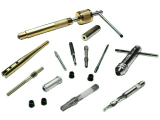 Устройство для рассверливания сломанной свечи зажигания М8 и М9 мм без разбора головки.