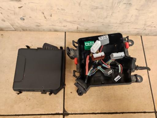 284B03998R - Коробка запобіжників Renault ZOE і