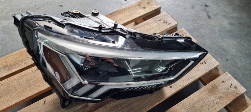 Q3 83a лампа права передня повністю світлодіодна usa 83a941034b