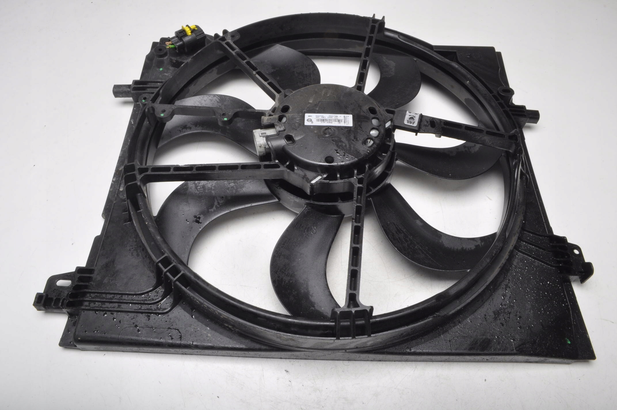 214814EB0B - Qashqai II J11 LIFT вентилятор радіатора 20R