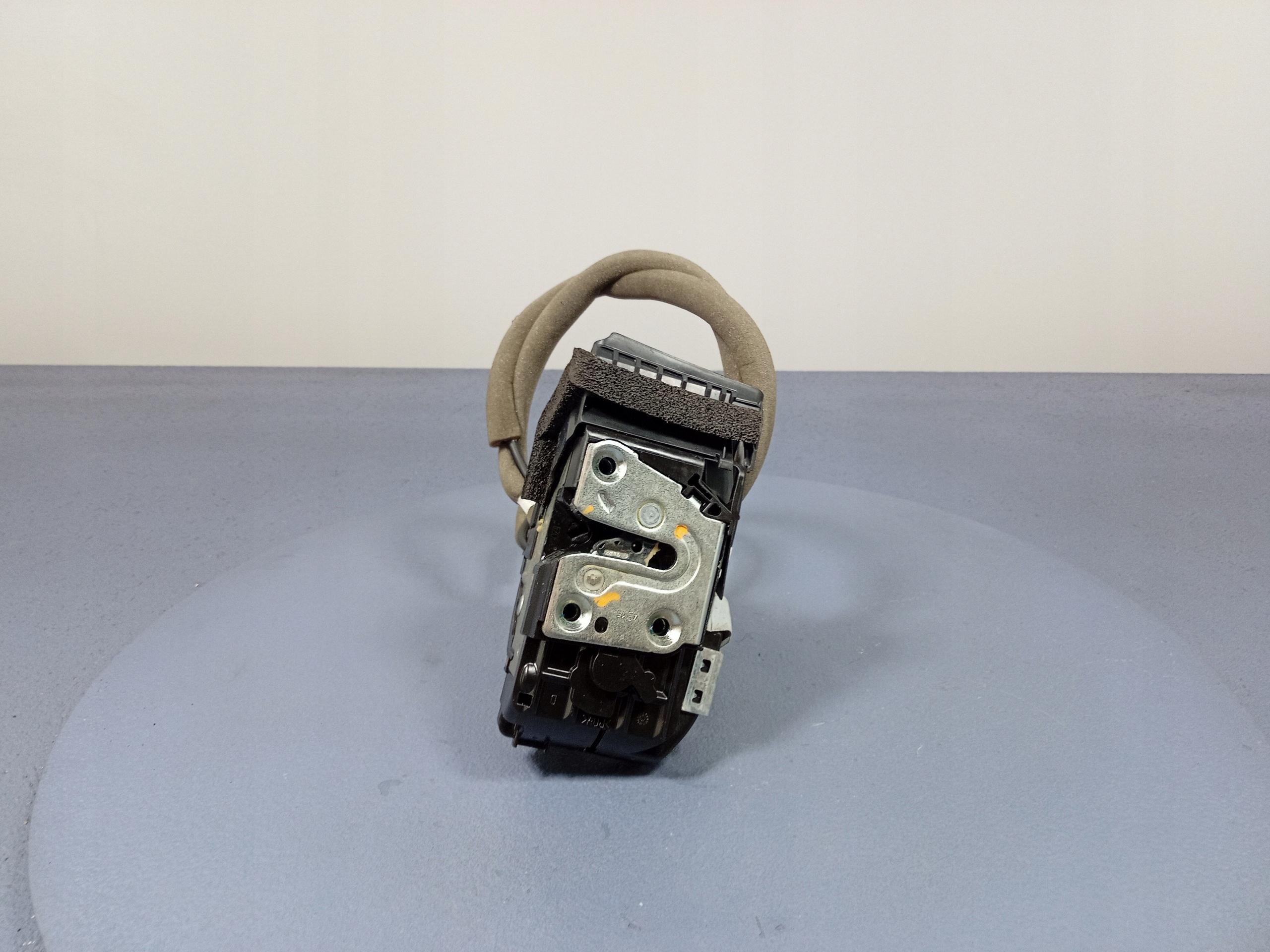 QASHQAI II J11 дверной замок передний правый 3 PIN