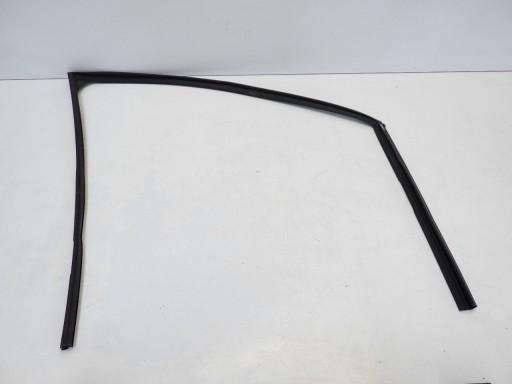 18260 - Qashqai III J12 2021 прокладка скла передня права