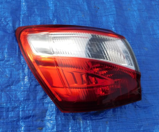 QASHQAI J10 +2 LIFT 2011 Задний левый подкрылок фонарь