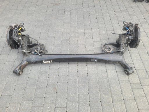 2WD - Qashqai j12 задня підвіска задня вісь