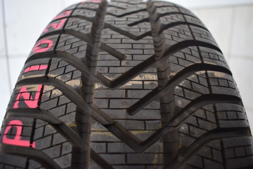 R16 195/55 Pirelli Snowcontrol 3 Зима 210