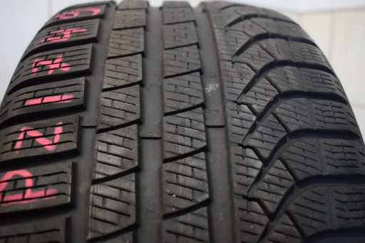 R19 245/35 Pirelli P Zero Winter Single