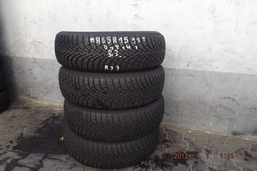 [R33] 4XWINTER 195/65R15 91T GOODYEAR ULTRAGRIP 9 &