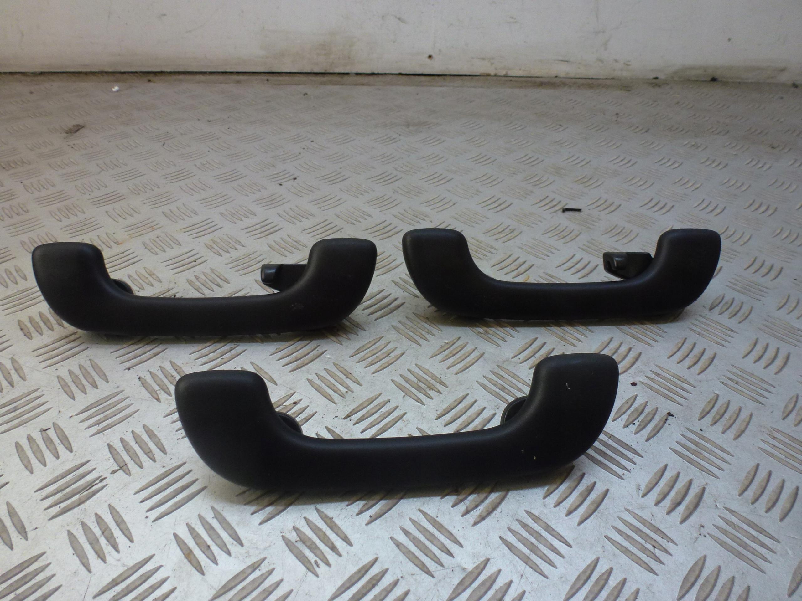 РУЧКА СОФІТА MEGANE IV RS 739408460R