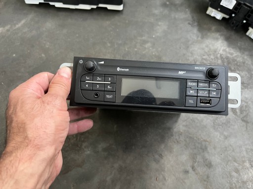 РАДИО ДВИЖЕНИЕ VIVARO B 1.6DCI 14-23 ЕВРОПА MP3 281157689R