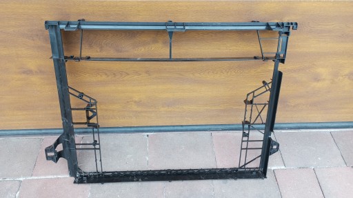 РАМА КОРПУСА РАДИАТОРА ---PORSCHE CAYENNE 7P VW TOUAREG 7P0121093D