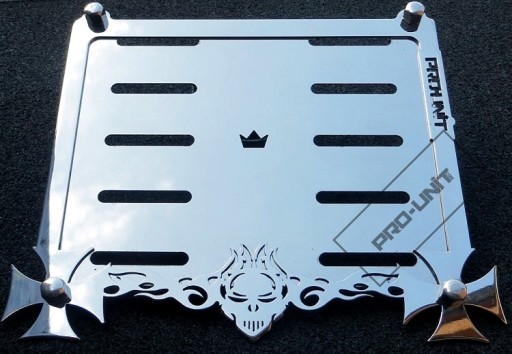 РАМКА НОМЕРНОГО ЗНАКА ЧЕРЕП КРЕСТЫ